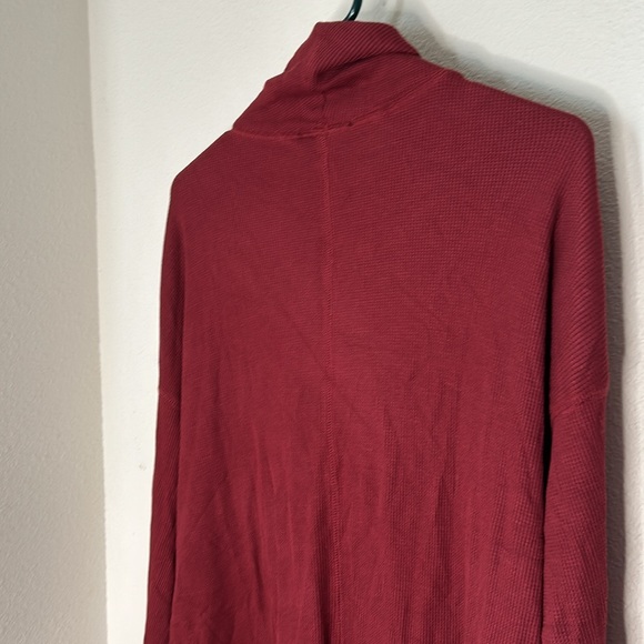 Sanctuary Women's Burgundy Long Sleeve Cowl Neck Waffle Knit Tunic Size 1X - Picture 7 of 8